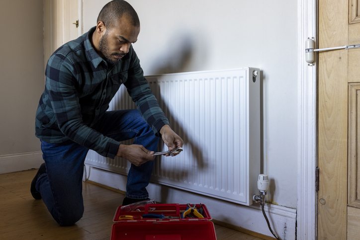 The Role of a Heating Contractor in Ensuring Your Home Stays Warm